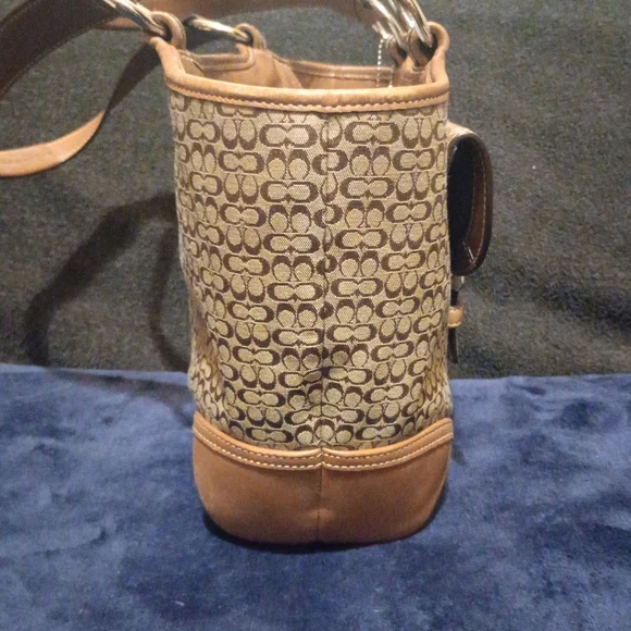 Vintage Coach Soho Classic Brown Signature C Camel Tan Leather Sm Tote Bag - Picture 4 of 15